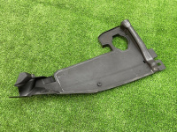 Audi / A7 / Пыльник крыла