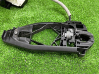 Audi / A6 / Замок двери комплект