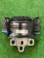Volkswagen / Tiguan / Опора двигателя