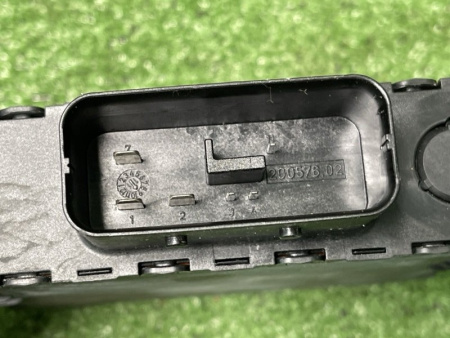 Audi / A8 / Блок комфорта