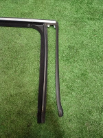 Volkswagen / Touareg / Направляющая стекла двери