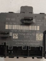 Volkswagen / Touareg / Блок управления двери