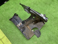 Audi / A5 / Лонжерон