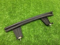 Ford / EXPLORER / Направляющая стекла двери