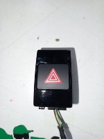 Audi / A6 / Кнопка аварийной сигнализации