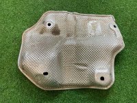 Audi / Q8 / теплозащитный экран