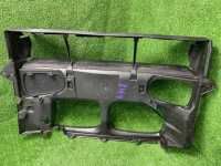 BMW / ALPINA B10 / Воздуховод радиатора