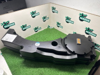 Audi / Q8 / Сабвуфер