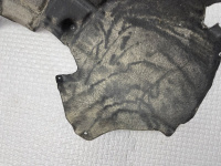 Volkswagen / Touareg / Подкрылок