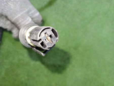 Mercedes-Benz / E-Class / Провод плюсовой