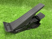 BMW / 3-Series / Педаль газа