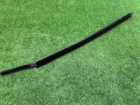 Audi / Q7 / Уплотнитель стекла двери