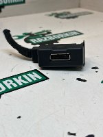 Volkswagen / Touareg / Разъем