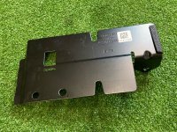 Audi / A6 / Кронштейн обшивки багажника