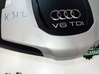 Audi / A6 / Декоративная крышка двигателя