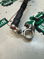 Volkswagen / Touareg / Клемма аккумулятора