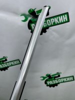 Audi / Q8 / Молдинг стекла