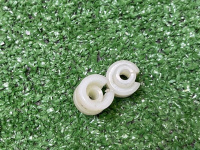 Audi / A6 / Втулка крепления стекла