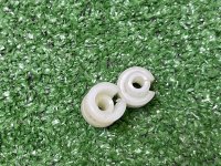 Audi / A6 / Втулка крепления стекла