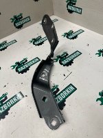 Porsche / Cayenne / Петля капота