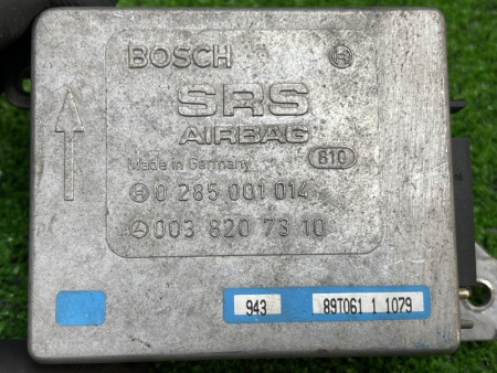 Mercedes-Benz / 190e / Блок управления AIRBAG