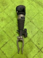 BMW / 7-Series / Пневмостойка