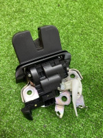 Audi / Q7 / Замок багажника