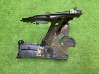 Audi / A5 / Лонжерон