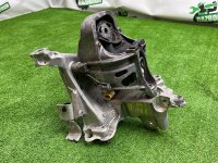 Audi / A6 / Кронштейн подрамника