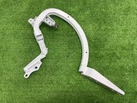 Audi / A6 / Петля крышки багажника