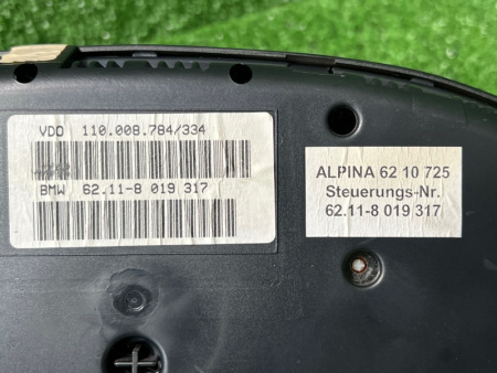 BMW / ALPINA B10 / Панель приборов