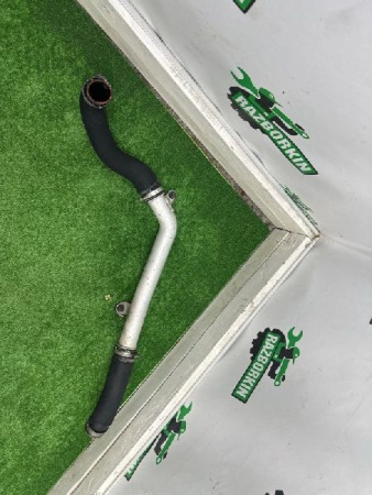 Volkswagen / Touareg / Напорная трубка интеркулера