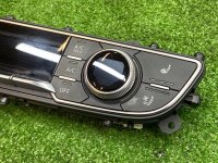 Audi / Q7 / Монитор и блок климата