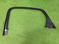 Audi / A6 / Облицовка проема стекла двери