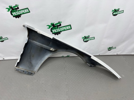 BMW / M6 / Крыло