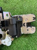 Audi / A5 / Замок багажника