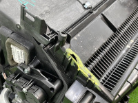 Audi / Q8 / Печка салона