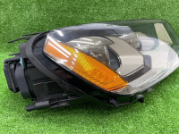 Volkswagen / Touareg / Фара