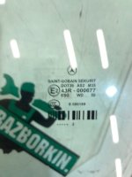 Mercedes-Benz / E-Class / Стекло двери