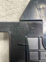 BMW / 7-Series / Кронштейн воздуховода