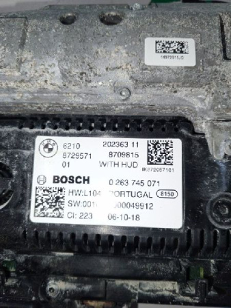 BMW / X5 / Панель приборов