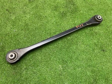 BMW / 1-Series / Рычаг подвески