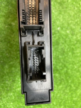 BMW / 5-Series / Блок JBE