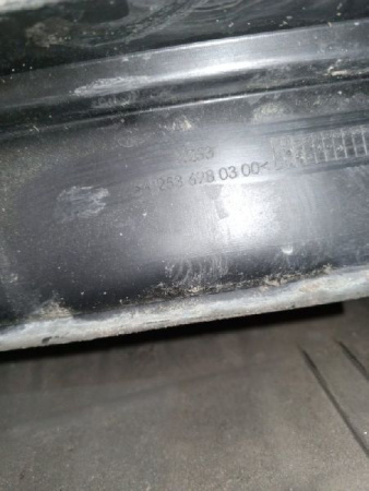 Mercedes-Benz / GLC 250d 4-matic / Накладка порога