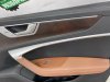 Audi / A6 / Обшивка двери
