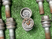 Volkswagen / Touareg / Болт колесный