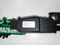 Audi / A6 / Замок багажника