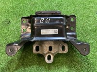 Volkswagen / Golf / Опора кпп