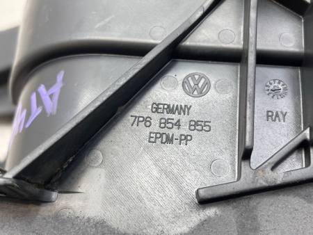 Volkswagen / Touareg / Брызговики комплект