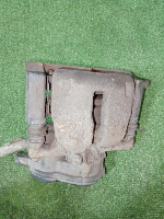 Audi / Q5 / Суппорт тормозной